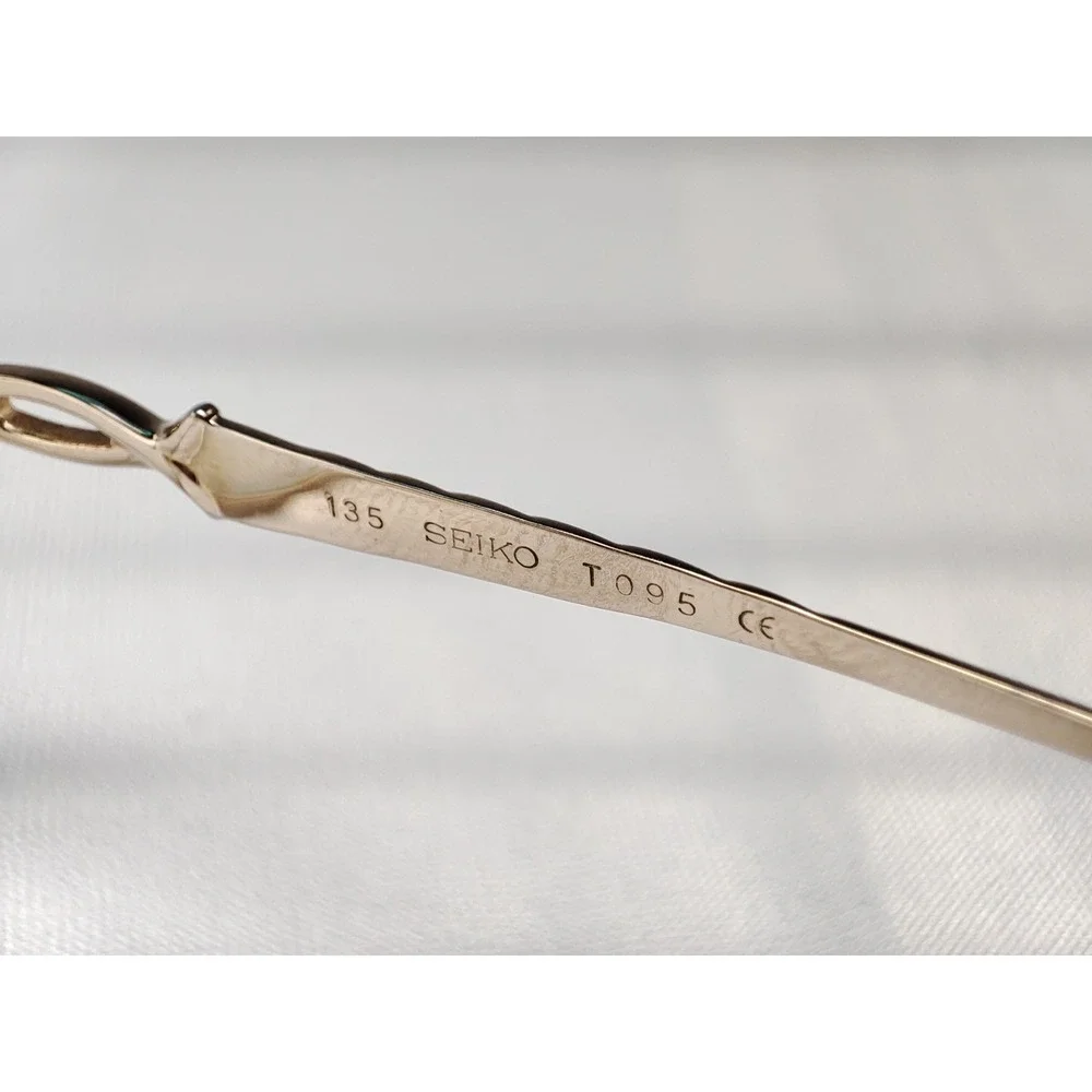 Seiko T095 Titanium Oval Eyeglass Frames Gold Filigree Japan 52-17-135